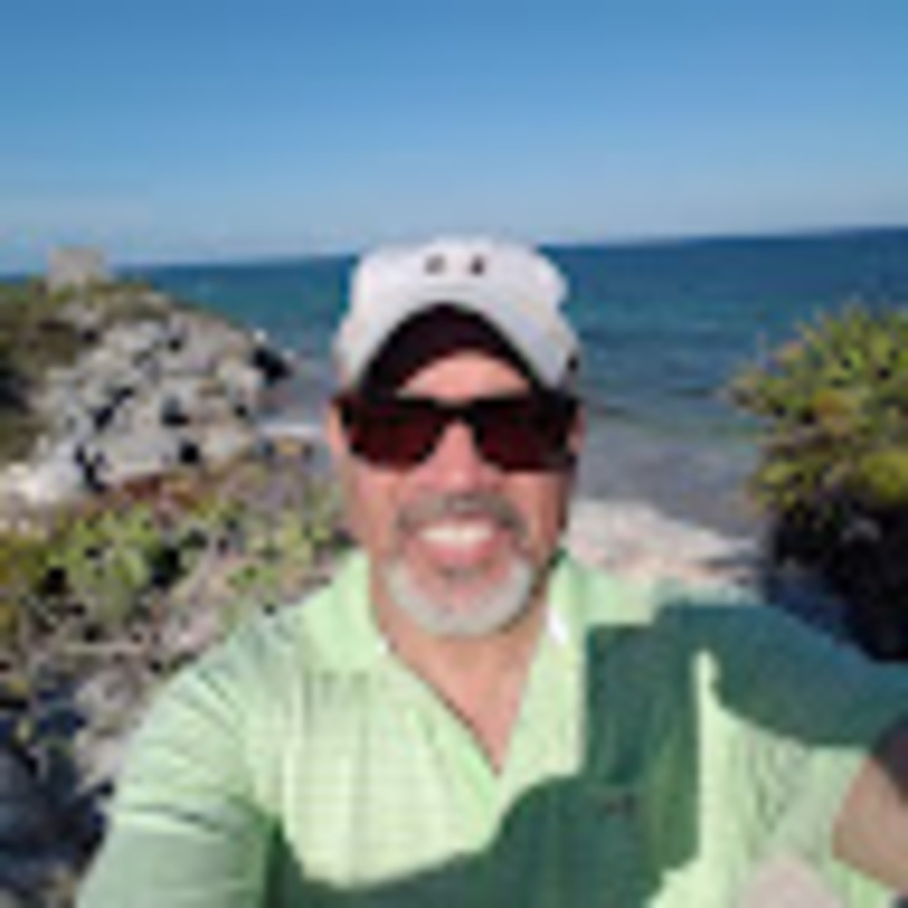 Meet your Posher, Carlos